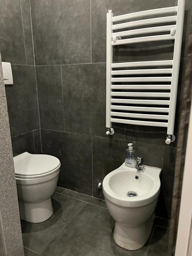 Free ParkingAppartamento Angolo Di Relax!!! Rivoli  Exterior foto